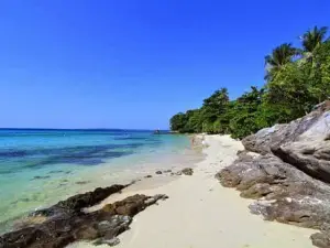 Pantai Batu Topeng