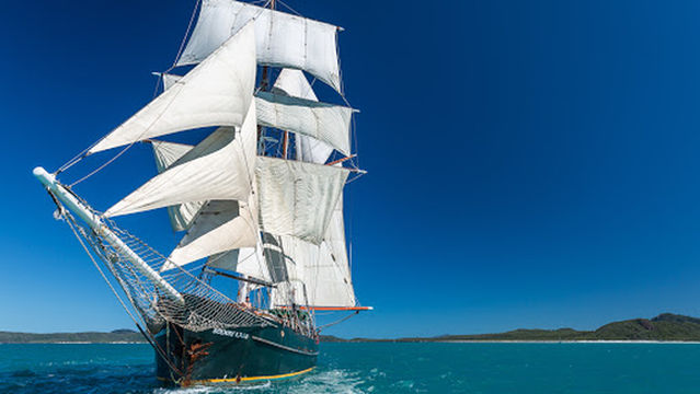 Explore Whitsundays Sailing Adventures
