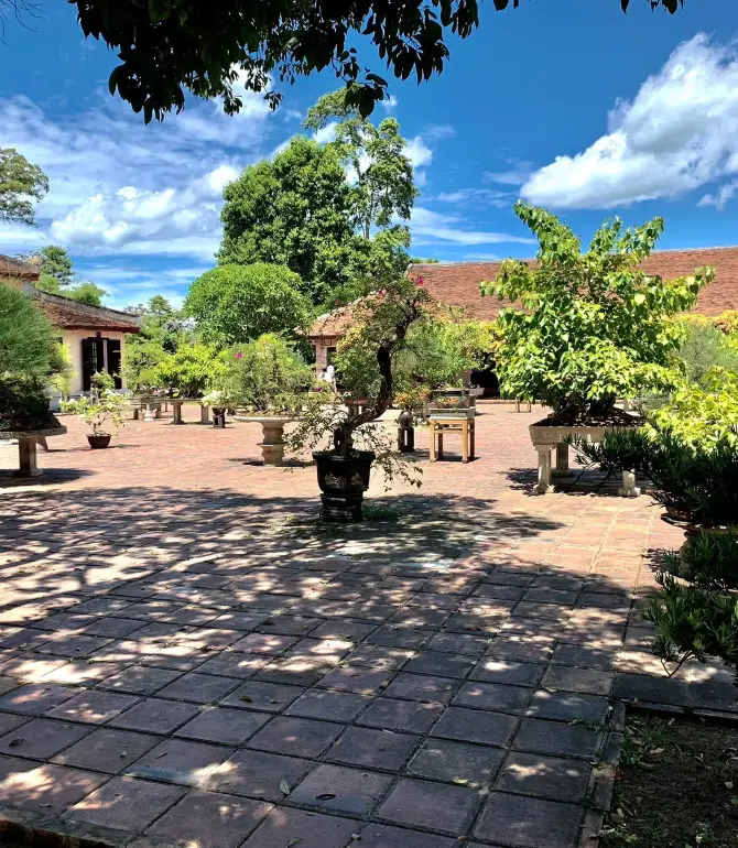Huế