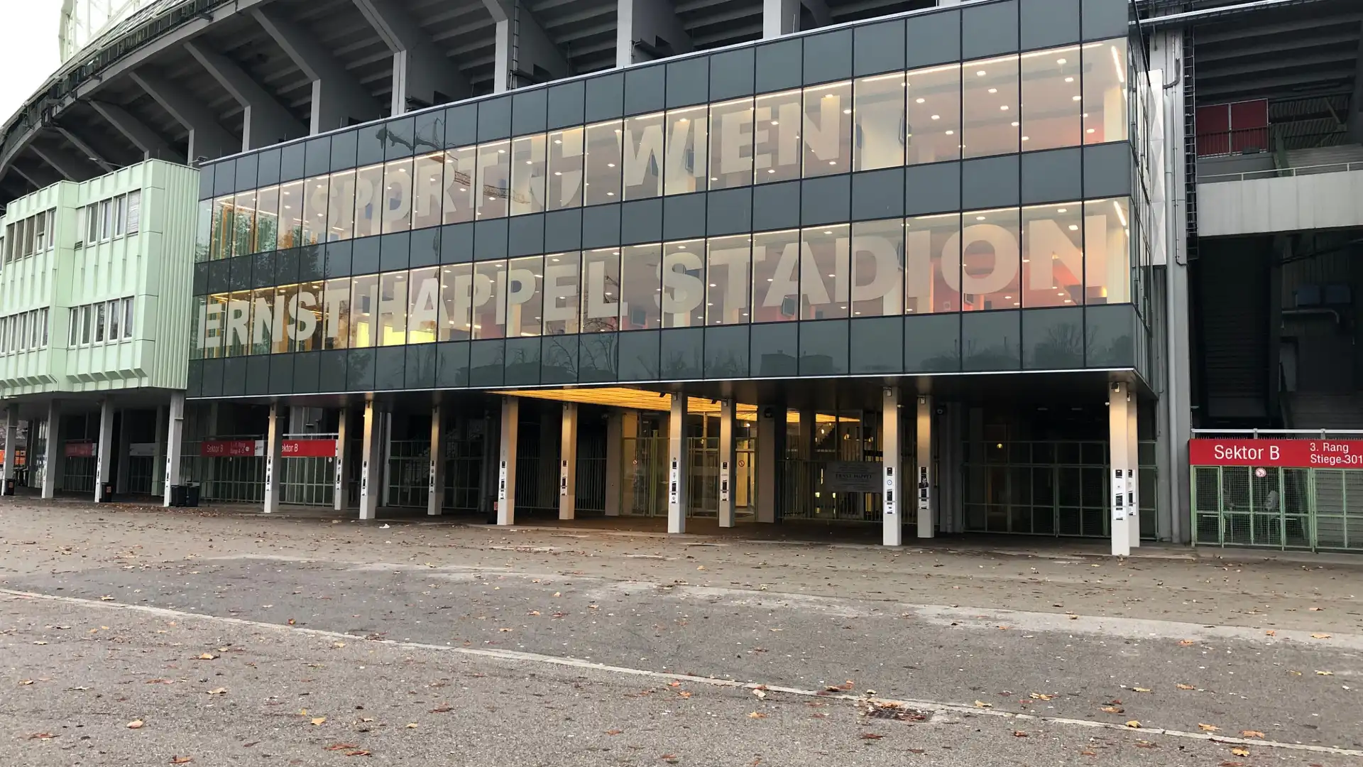 Hotels near Ernst Happel Stadium
