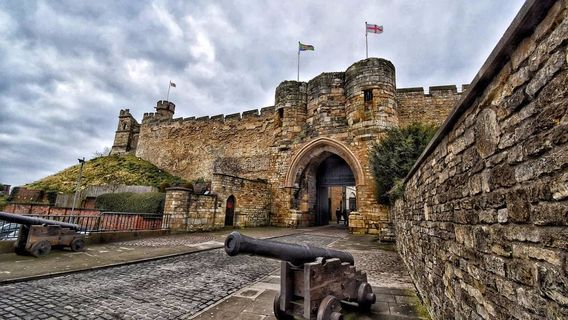 Lincoln Castle
