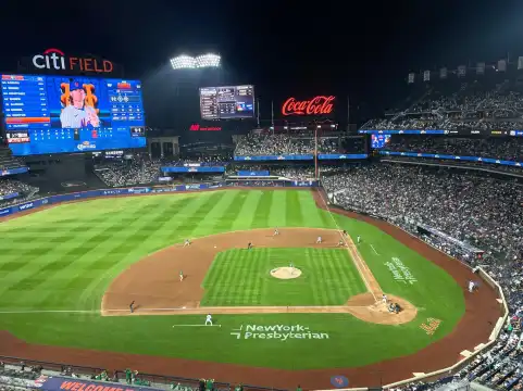 Hotels near Citi Field