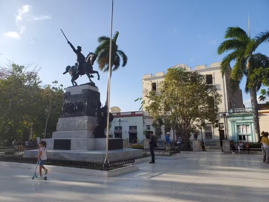 Vol ${{cityDName}} Camaguey