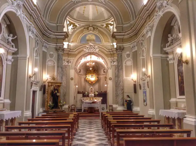 Отели в г. Sant'Angelo in Pontano