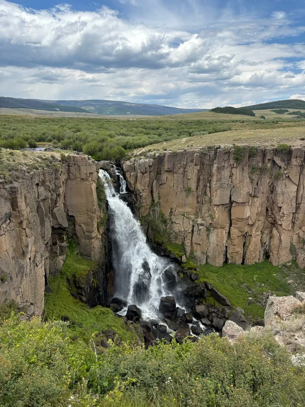 2_North Clear Creek Falls