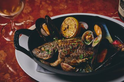 THE ROOF rooftop bar & bistro / FAV LUX Kagoshima Tenmonkan