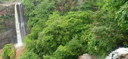 Chimer waterfall