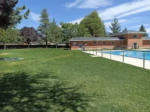Piscinas Municipales de Bayuba de Abajo