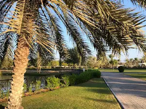 Quriyat Lake Park