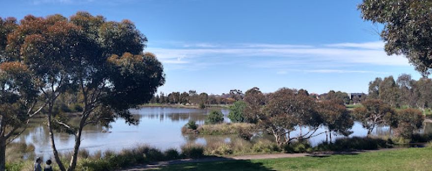 Cairnlea Park