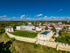 Szydłów - Ruiny zamku królewskiego