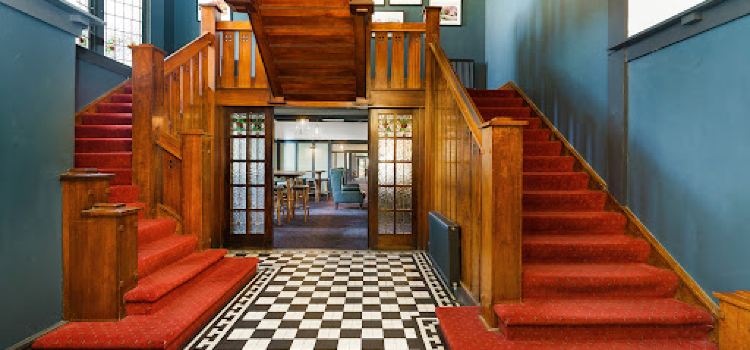 Bundanoon Hotel  RESTAURANT & BAR