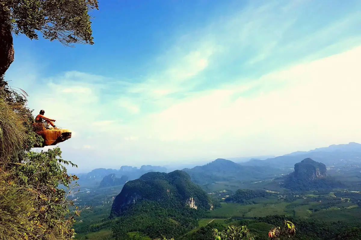 เขาหงอนนาค