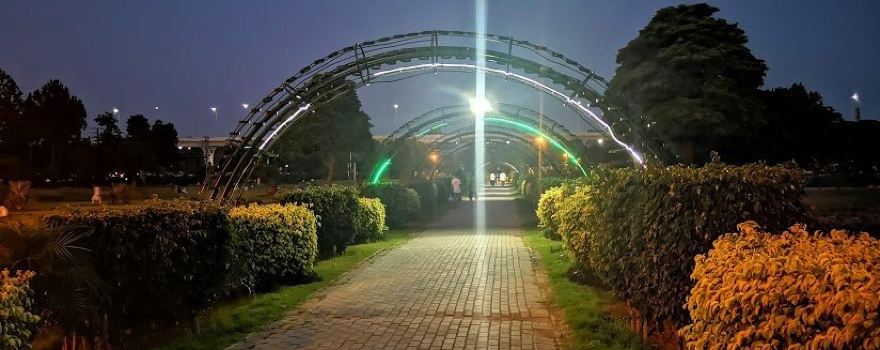 Allama Iqbal Park