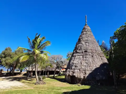 Hotels near Tjibaou Cultural Centre