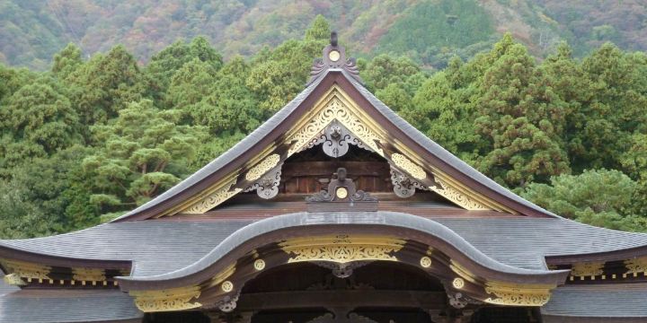 彌彦神社