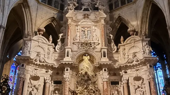 4_Saint-Etienne Cathedral