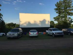 Eden Drive in Move Theater