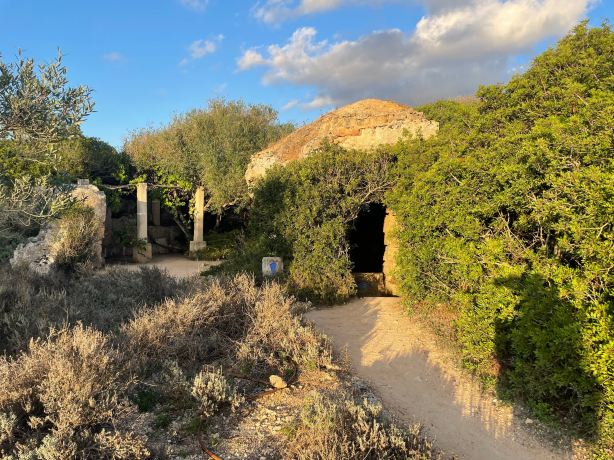 Lithica