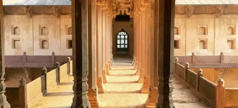 Hoteles en Distrito de Datia