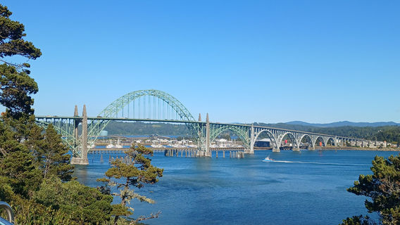 Puente de la Bahía de Yaquina