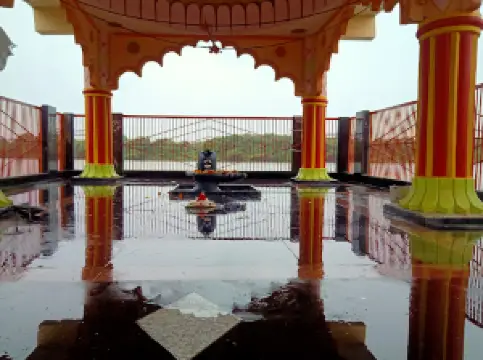 Shukleshwar Mandir, Pharkanda