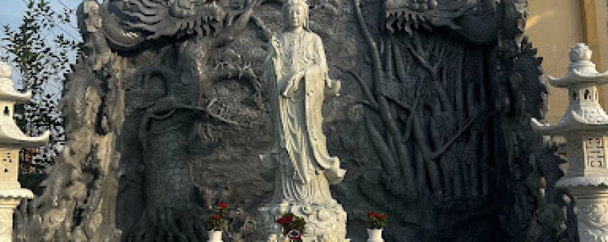 Lien Hoa Pagoda