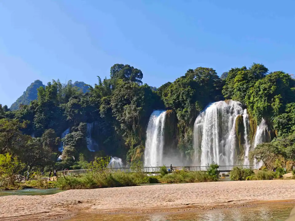 3_Detian Transnational Waterfall Scenic Spot
