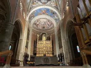 Cattedrale Santa Maria Assunta e Santa Giustina