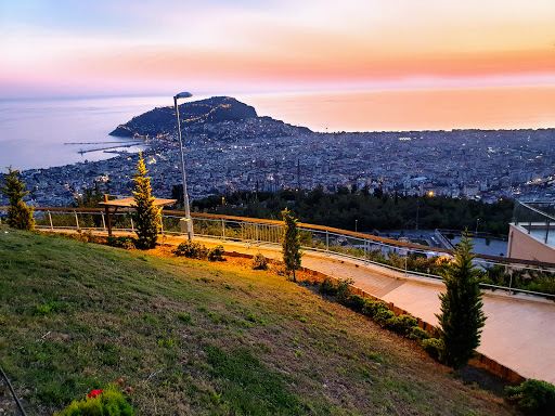 Alanya Belediyesi Devlet Bahçeli Yaşam Alanı Parkı