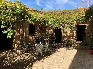 La Casa Vieja