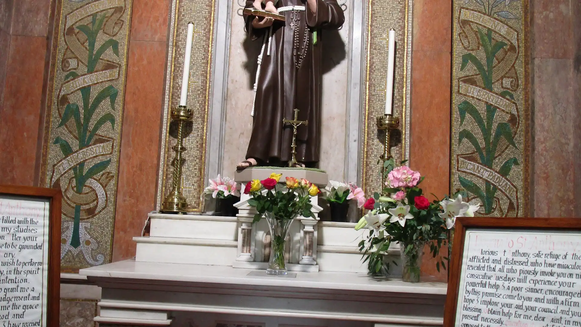 Hotels near Franciscan Abbey Catholic Church
