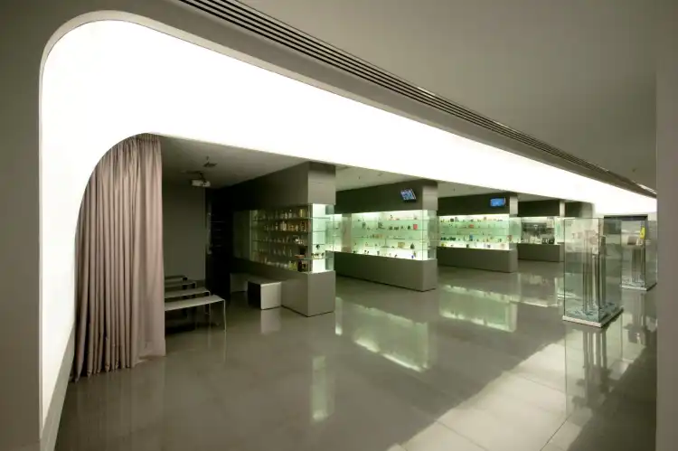 Hotels near Perfume Museum