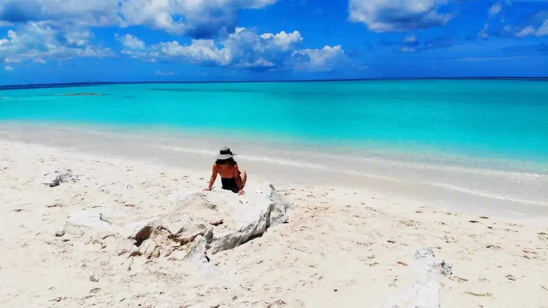Hotels near Leeward Beach