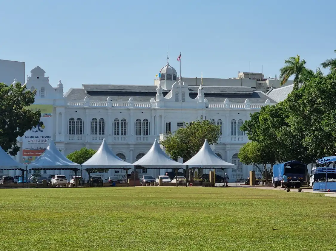 舊關仔角附近的飯店