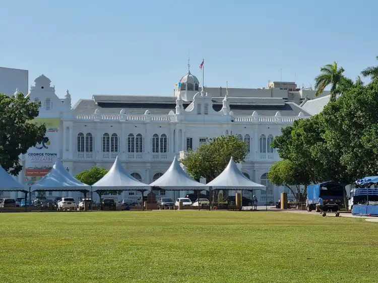 Hotels near Padang Kota Lama (Esplanade)