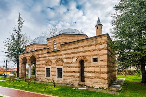 Kurşunlu Cami ve Külliyesi