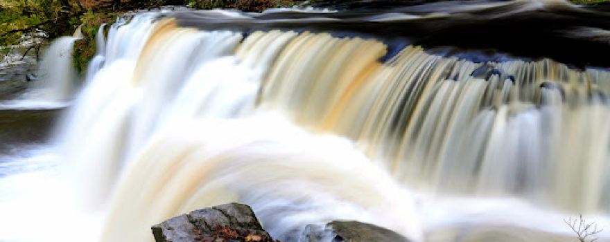 Sgwd Clun-Gwyn Waterfall