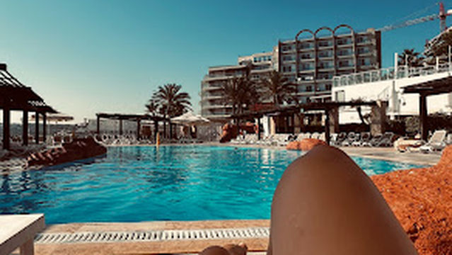 Sunny Coast Malibu Beach Club