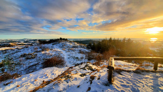 Steinsfjellsutsikten 225 m.o.h. (360° Viewpoint)