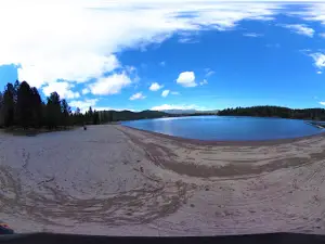 Lake Siskiyou Beach