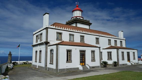 Farol da Ferraria