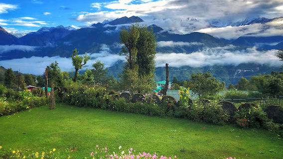 Munsyari Hill Top View Point