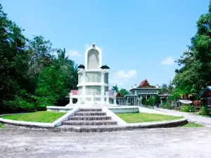 Makam Raja Kecik