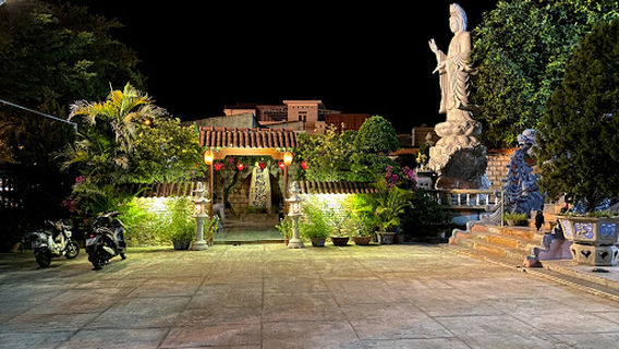 Thien An Pagoda