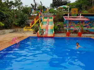 Istana Bunga Jembayan
