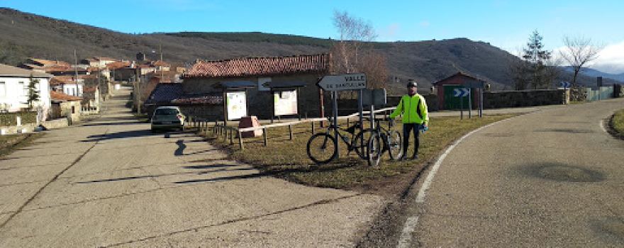 Senda Escultor Ursi