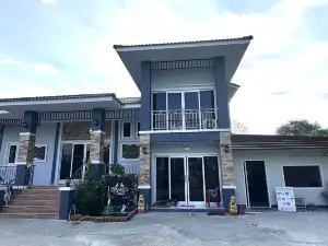 สุขใจ สุขกาย นวดเพื่อสุขภาพ