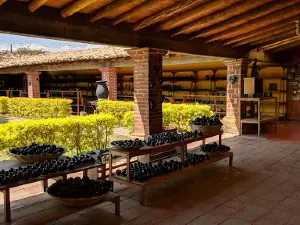 Mercado De Artesanias De Barro Negro
