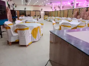 MANNAT HALL